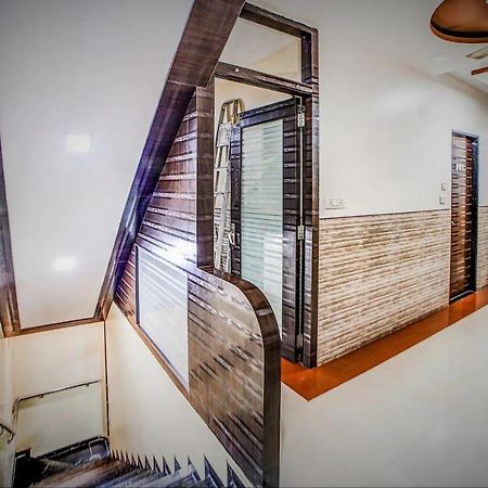 Hotel Adore Palace Bombaj Zewnętrze zdjęcie